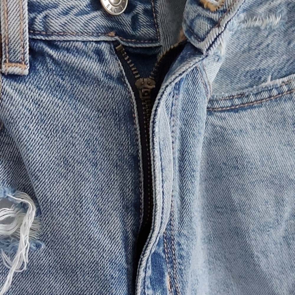 NWT American‎ Eagle Highest Rise Mom Jeans - Picture 6 of 9